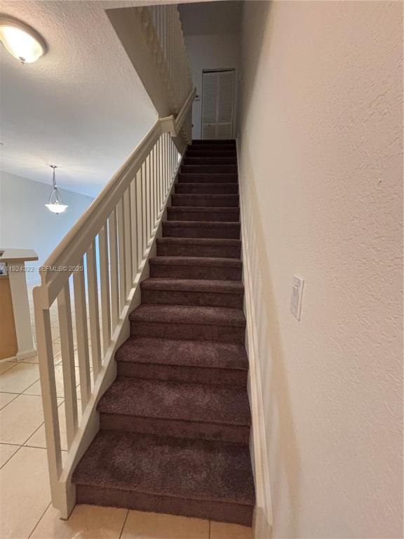 Foto del edificio - 6533 Catalina Ln