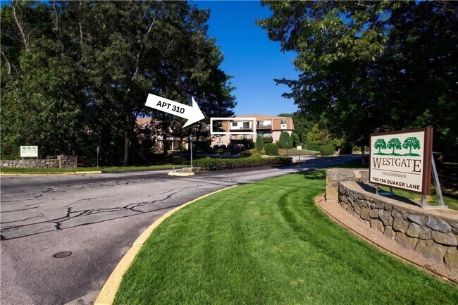 Foto del edificio - 752 QUAKER Ln