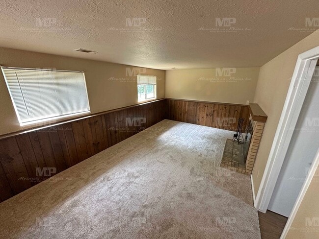 Foto del edificio - 3412 Worwick Dr