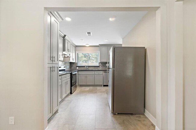 Foto del edificio - 6431 Granite St