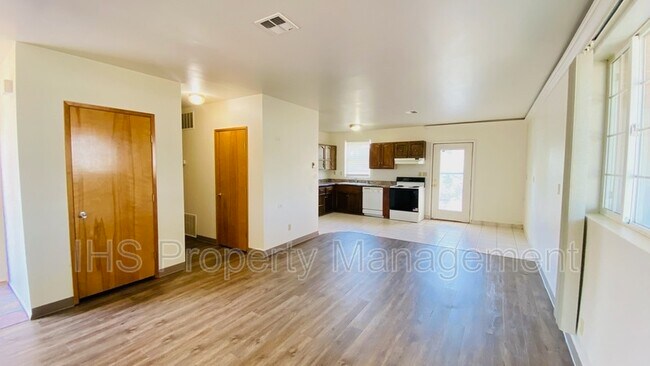 Foto del edificio - 1601 W 4th Ave