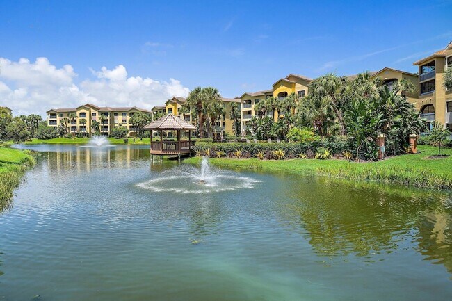 Foto del edificio - 700 Uno Lago Dr