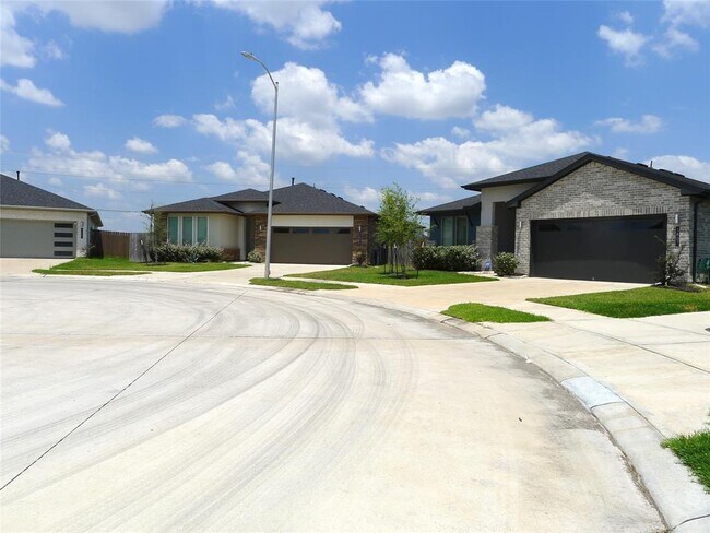 Foto del edificio - 3807 Pottharst Park Ct