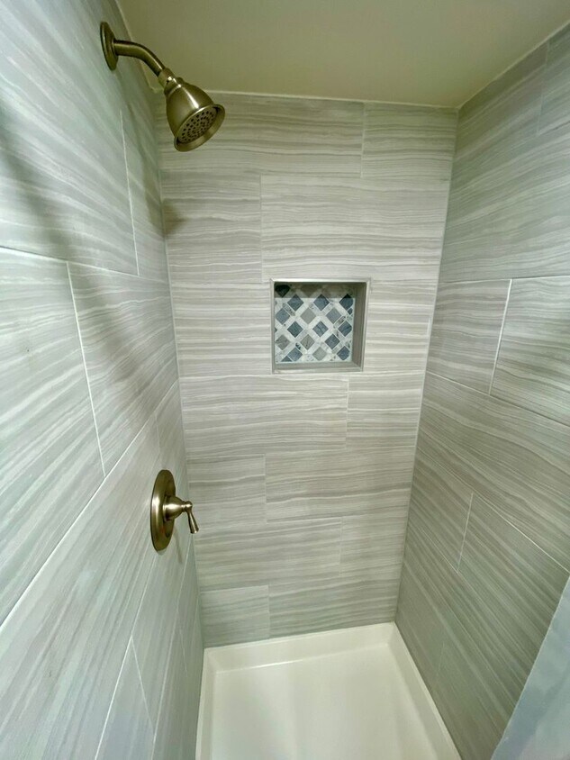 Primary Photo - Beautifully Updated 3Bed/2 Bath Towson Hom...