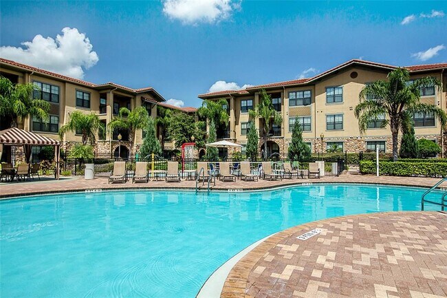 Building Photo - 901 Charo Pkwy