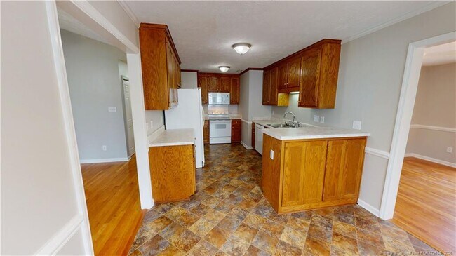Building Photo - 3004 Bolla Dr