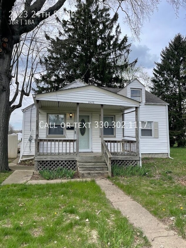 Primary Photo - Three bedroom one bathroom home for rent