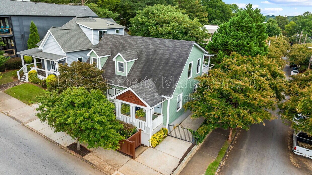 Foto principal - 161 Randolph St NE