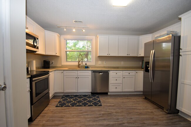 Foto del edificio - 4609 Trafalgar Rd