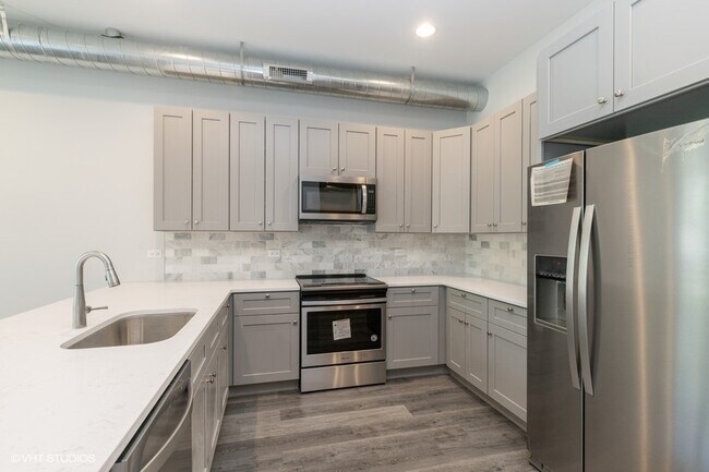 Foto del edificio - 8917 Grant Ave