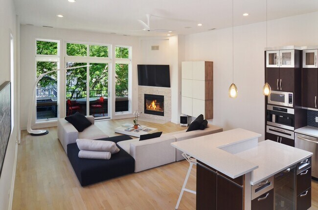 Foto del edificio - 866 N Marshfield Ave