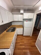 Building Photo - 3680 Inverrary Dr