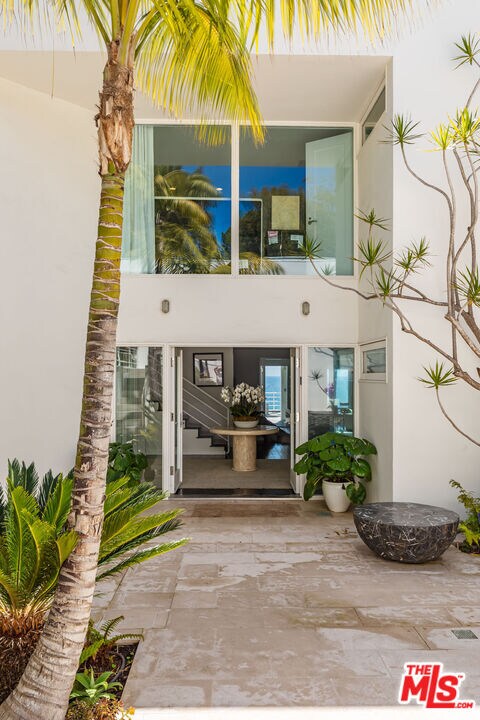 Foto del edificio - 27420 Pacific Coast Hwy