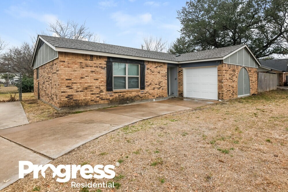 413 Berkshire Dr, Burleson, TX 76028 House Rental in Burleson, TX