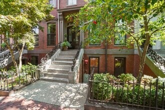 Building Photo - 73 Rutland St