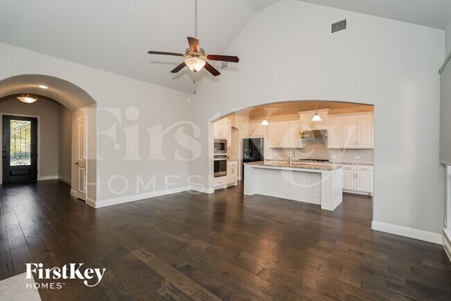 Foto del edificio - 9904 Bitterroot Dr