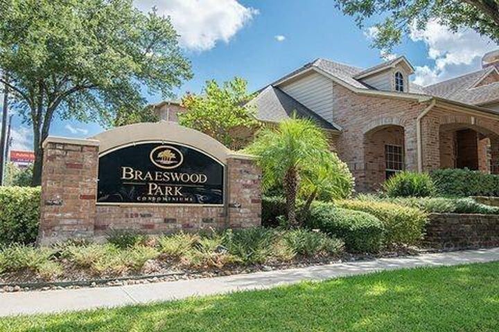 Primary Photo - 2255 Braeswood Park Dr