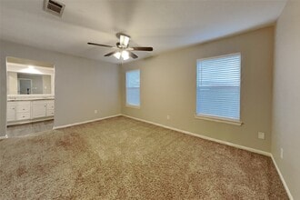 Building Photo - 31 S White Pebble Ct