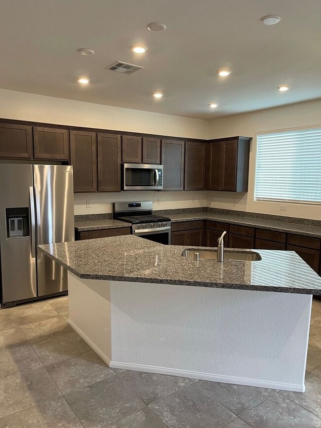 Building Photo - BRAND NEW HOME - Skye Canyon