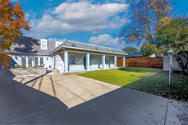 Building Photo - 3910 Candlenut Ln