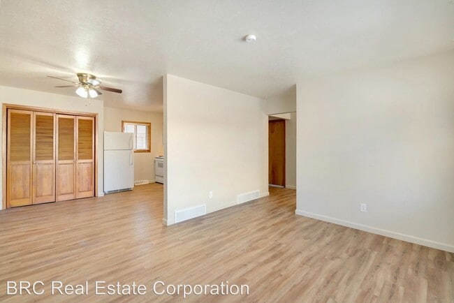 Building Photo - 2 br, 1 bath Apartment - 3620 West 80th Ave.