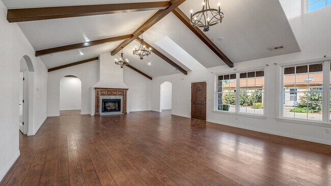 Foto del edificio - 1414 W Cypress St