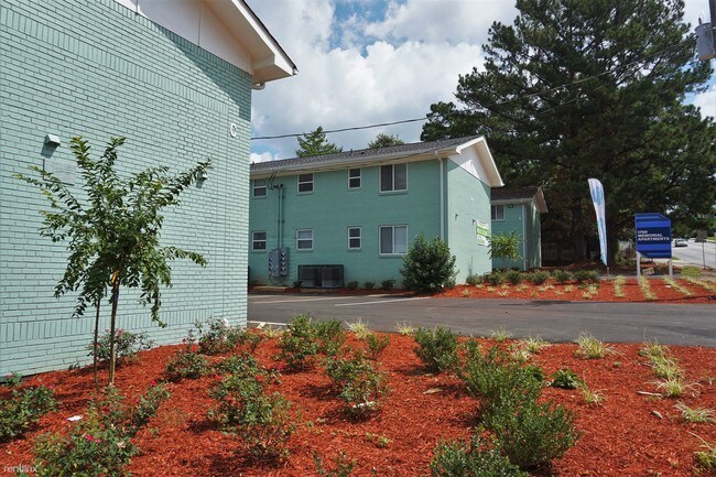 Building Photo - 2 br, 1 bath Apartment - 1760 Memorial /1Bath