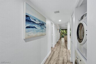 Building Photo - 600 Neapolitan Way