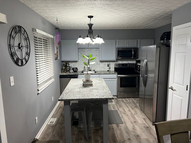 Kitchen, - 6570 Knottypine Dr