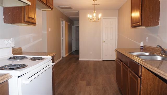 Foto del edificio - 2113 R. W. Bivens Ln