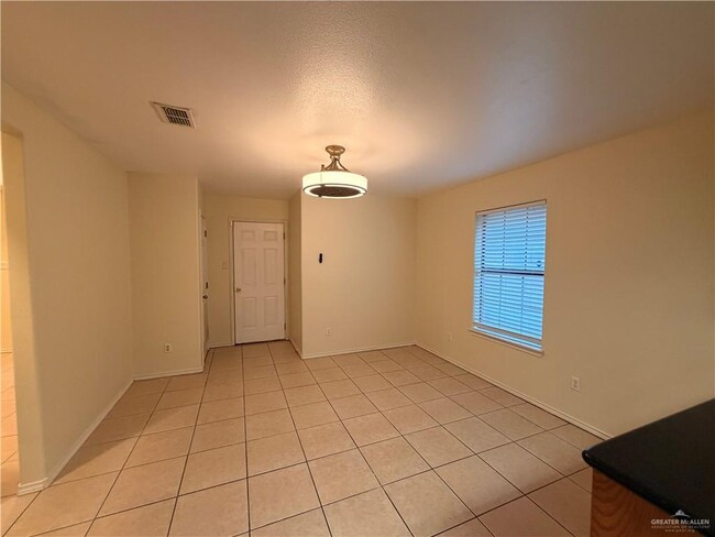 Foto del edificio - 13 E Pine Creek