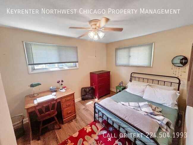 Foto del edificio - 912 W Oakwood Dr