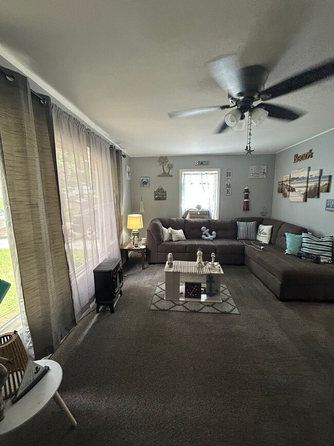 Foto del edificio - 408 E Broadwell St