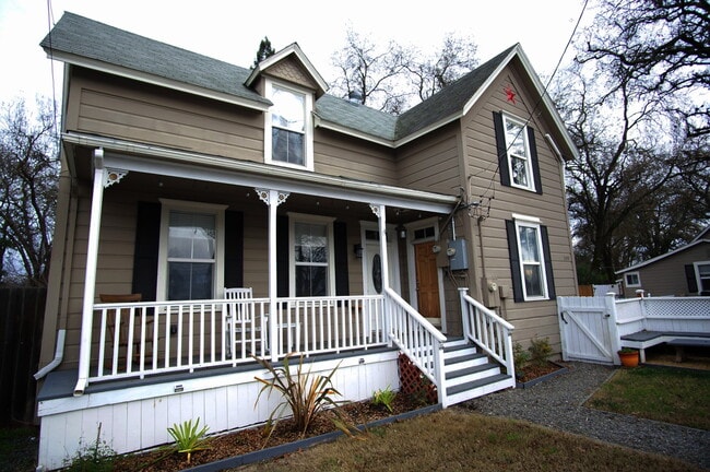 Building Photo - 3300 Fulton Rd