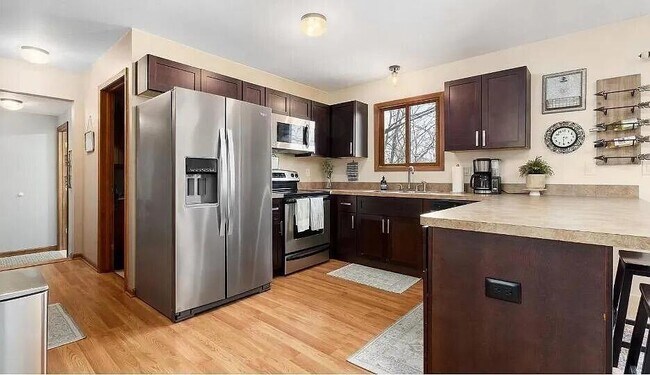Foto del edificio - 11816 Highridge Dr