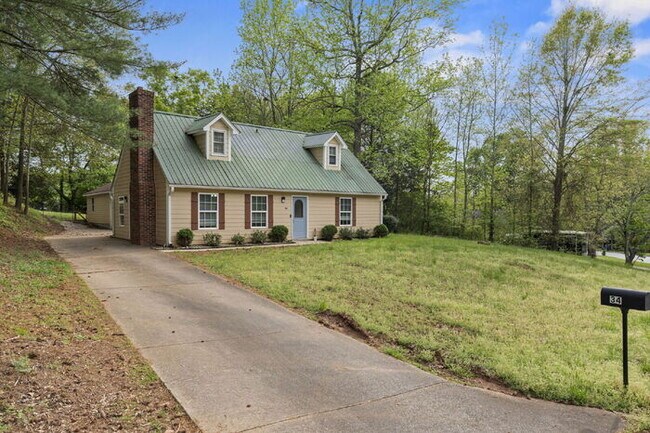 Building Photo - 4BR/2BA Piedmont Home with Flexible Layout + Detached Garage