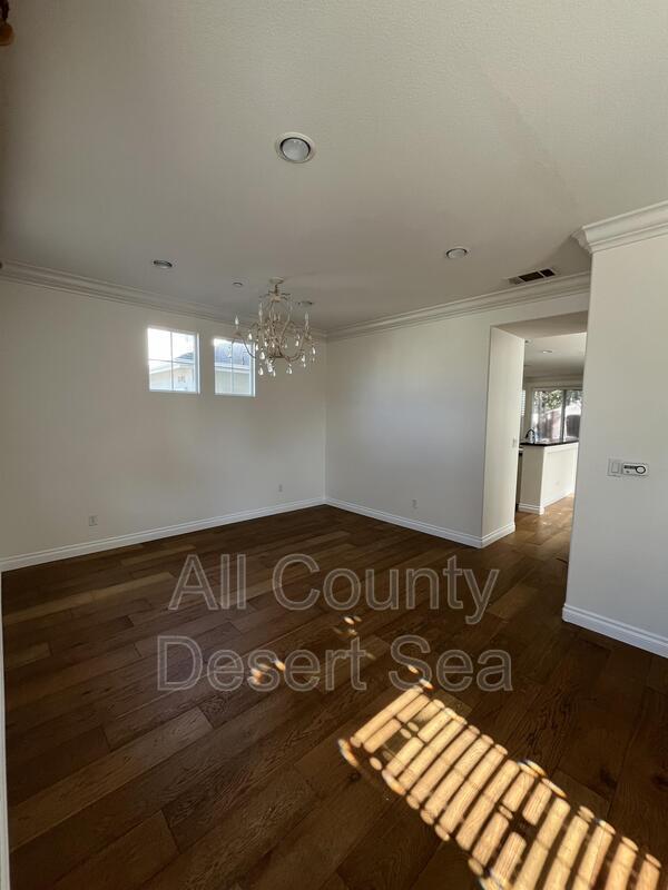 Foto del edificio - 16826 Clovergreen Ln