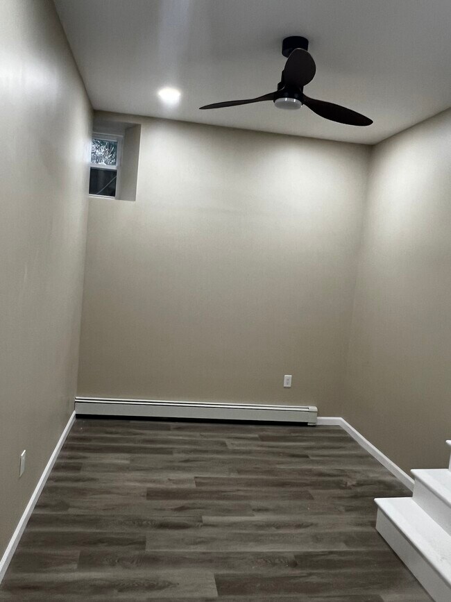 Foto del edificio - 170 Henry St