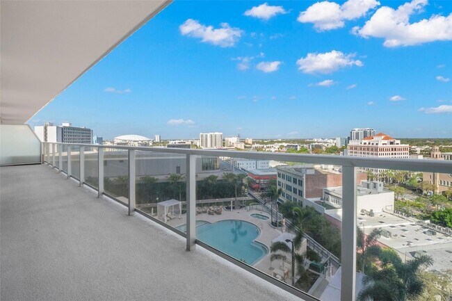 Foto del edificio - 400 Central Ave