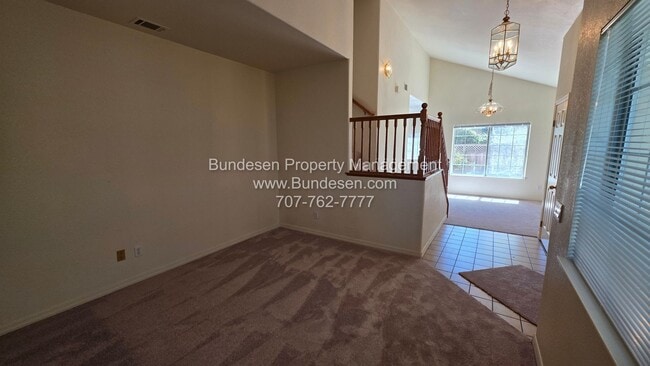 Building Photo - 1908 Alpine Ct