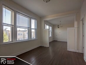 Building Photo - 2814 N Troy St
