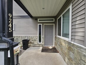 Building Photo - 9245 Hazel Street2B