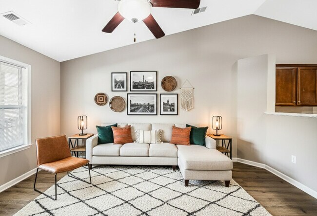 Plano de planta de jardín de dos habitaciones - Meadow Creek Townhomes