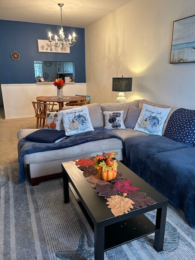 Foto del edificio - 8513 Bernwood Cove Loop
