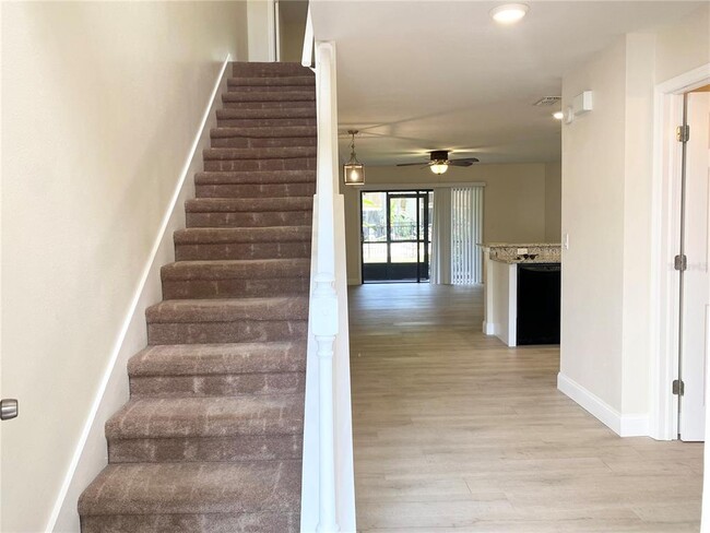 Building Photo - 2120 Tarpon Landings Dr