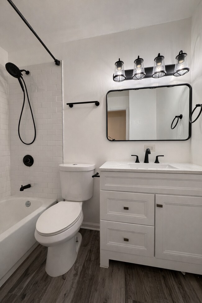 Foto del edificio - 3359 S Indiana Ave