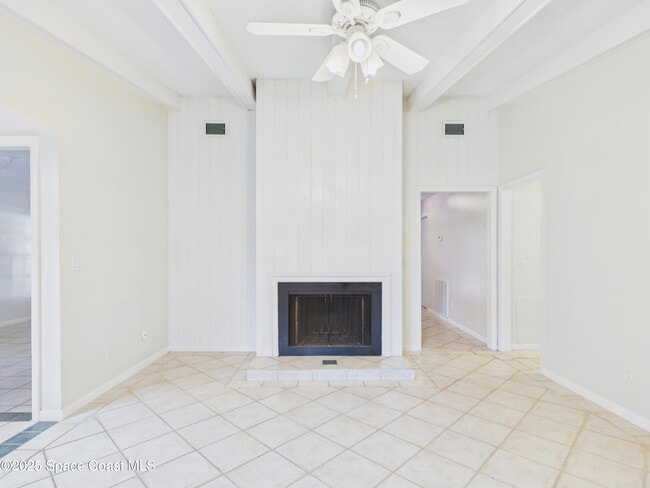 Building Photo - 2265 44th Ave