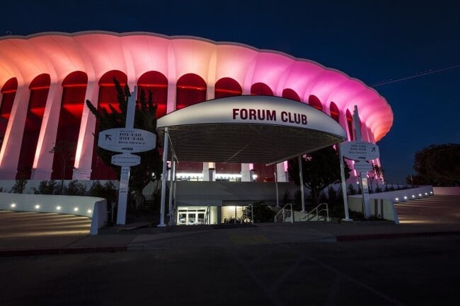 The Forum - 906 Victor Ave