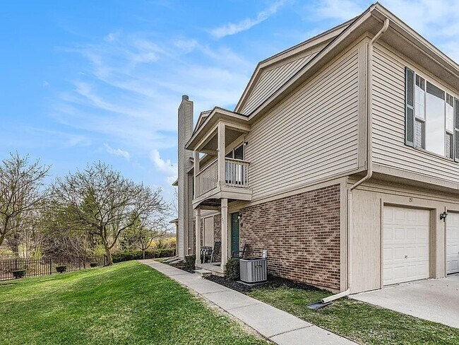 Foto del edificio - 151 Commons Cir