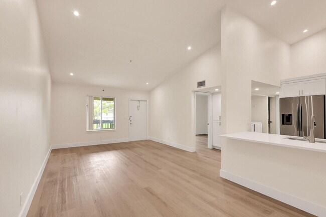 Foto del edificio - 6299 Chasewood Dr